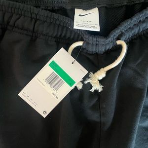 NWT Nike Basketball Sweats Xl
